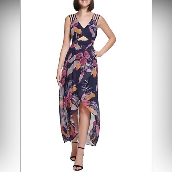 Guess Dresses & Skirts - Guess - Cutout-Front Chiffon Floral Dress - Size 4​